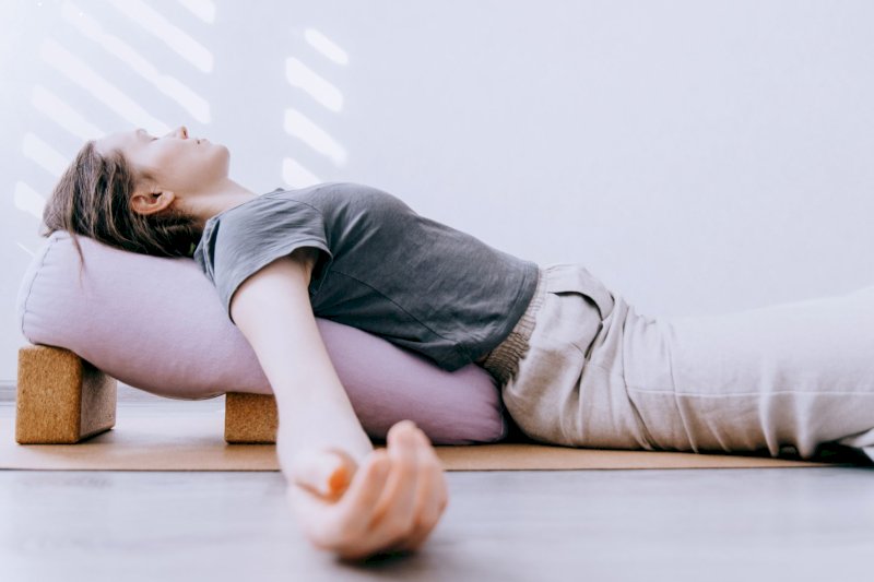 Restorativní jóga